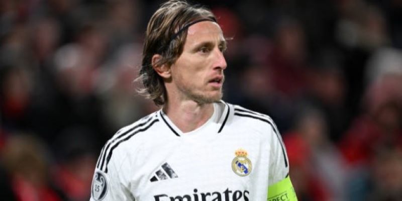 Luka Modric chính thức nói lời chia tay CLB Real Madrid
